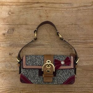 Cute vintage coach purse - used once!